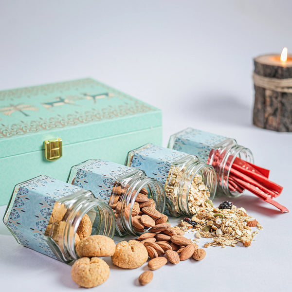 Bliss Delight Gift pack of assorted cookies, Dryfruits