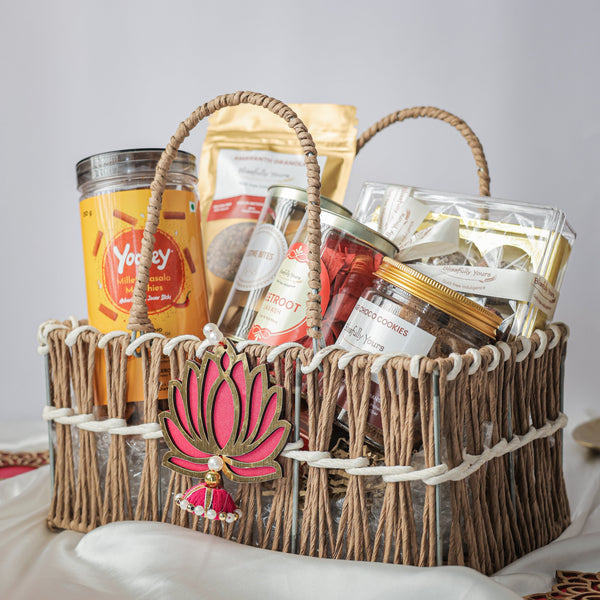 Sampurn Cookies & Savouries Basket